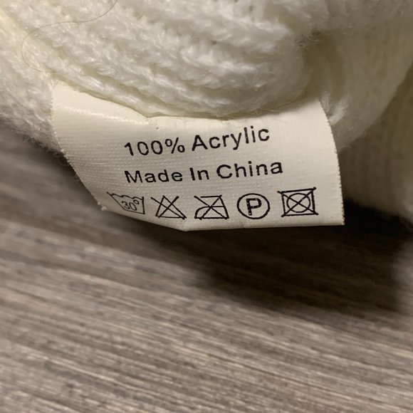 ⭐2/$20 Toronto Maple Leafs Ford Winter Hat Beanie Toque Tuque - Picture 3 of 3